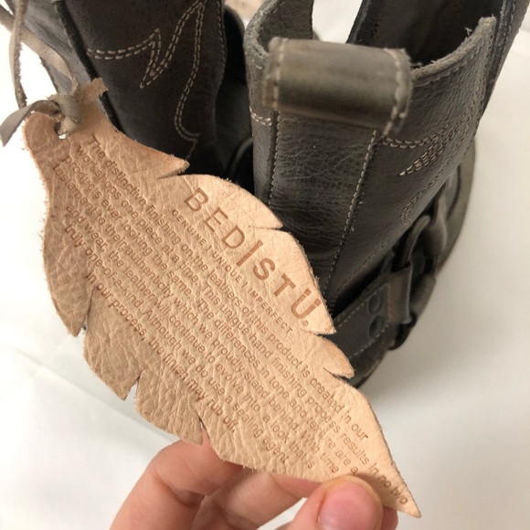 Bed Stu Canada taupe leather Western V-cut bootie - Picture 8 of 12